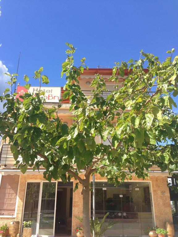 Marvi Hotel Kamena Vourla Exterior photo