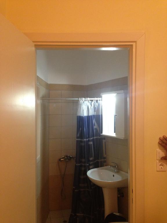Marvi Hotel Kamena Vourla Room photo